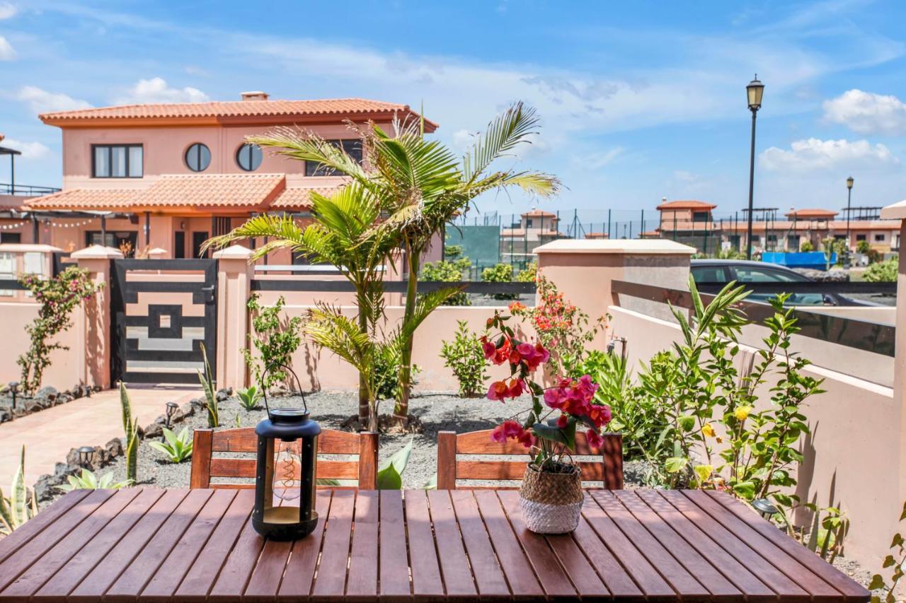 Villa Fenix - Oasis In Natural Reserve 拉哈雷斯 外观 照片