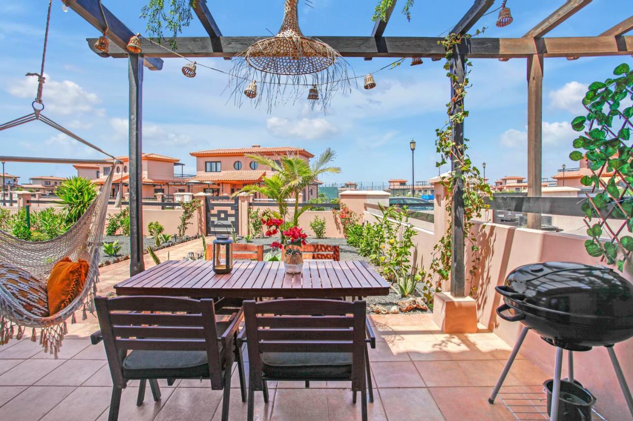 Villa Fenix - Oasis In Natural Reserve 拉哈雷斯 外观 照片