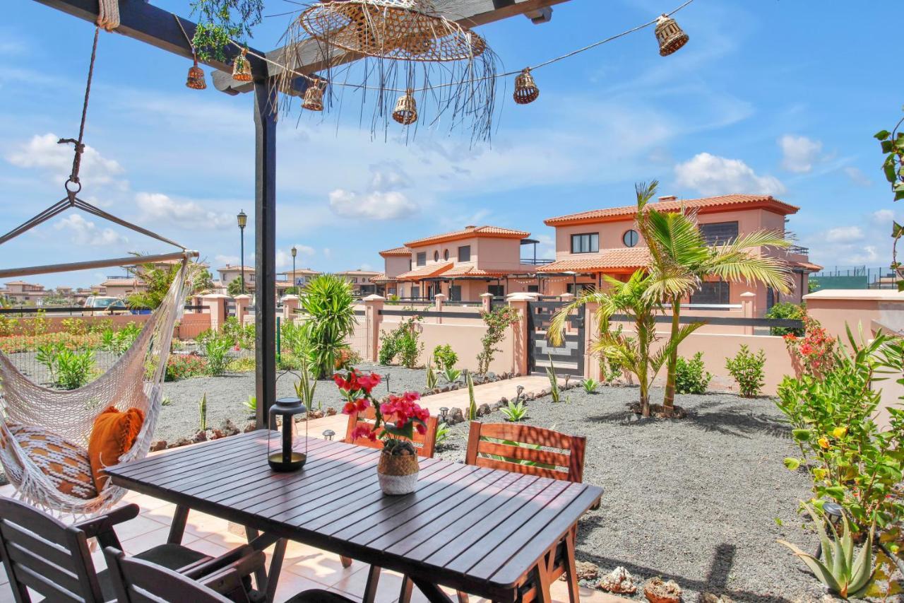 Villa Fenix - Oasis In Natural Reserve 拉哈雷斯 外观 照片